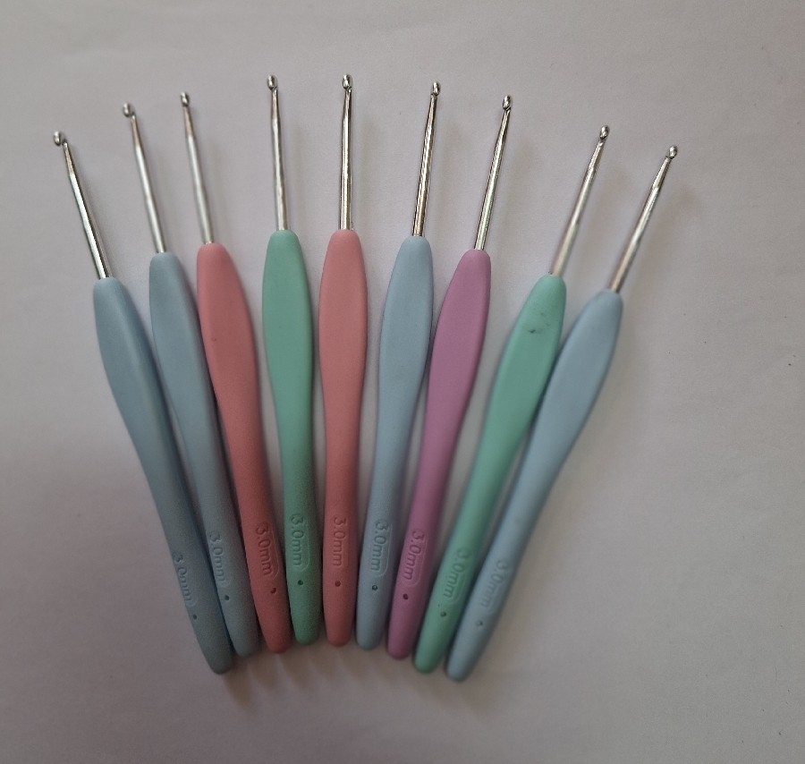 TUNÇ ELASTİK SAPLI YÜN TIĞ 3.00 NUMARA