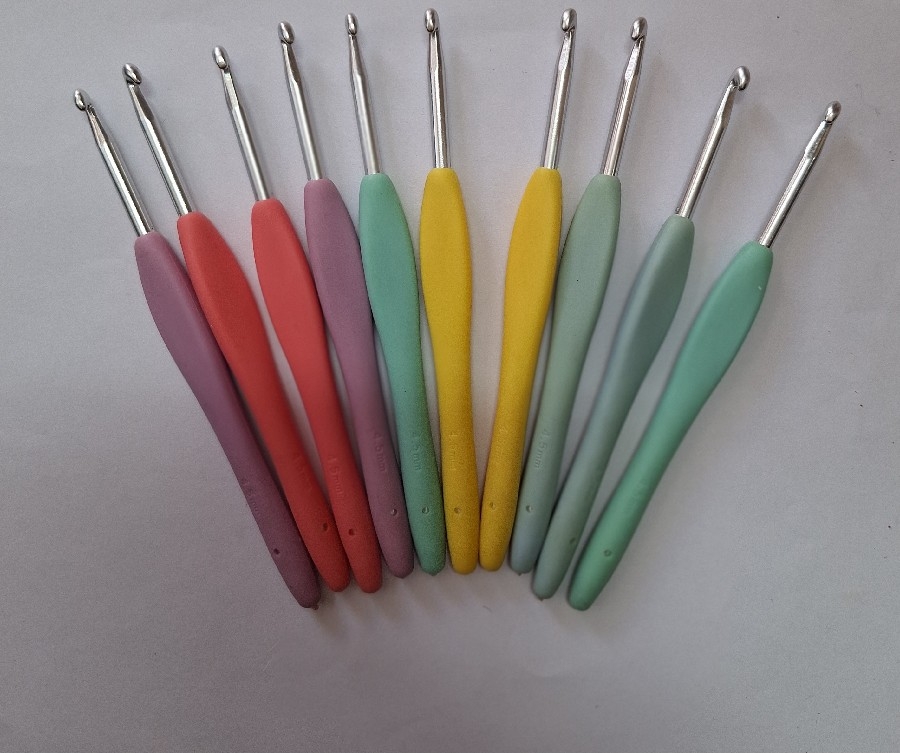 TUNÇ ELASTİK SAPLI YÜN TIĞ 4.50 NUMARA